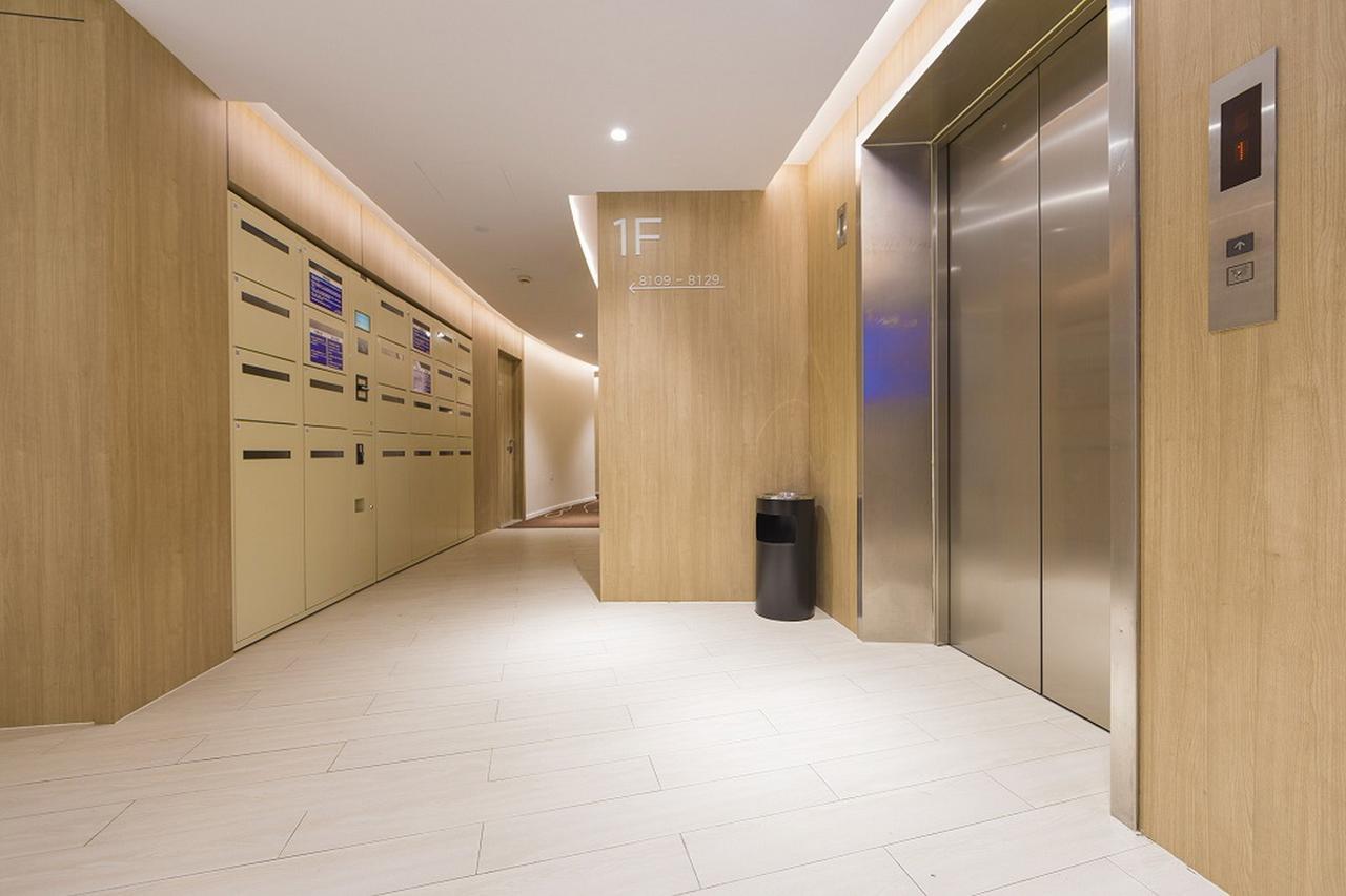 Hanting Premium Hotel Shanghai Hongqiao Transportation Hub Railway Station Exterior photo